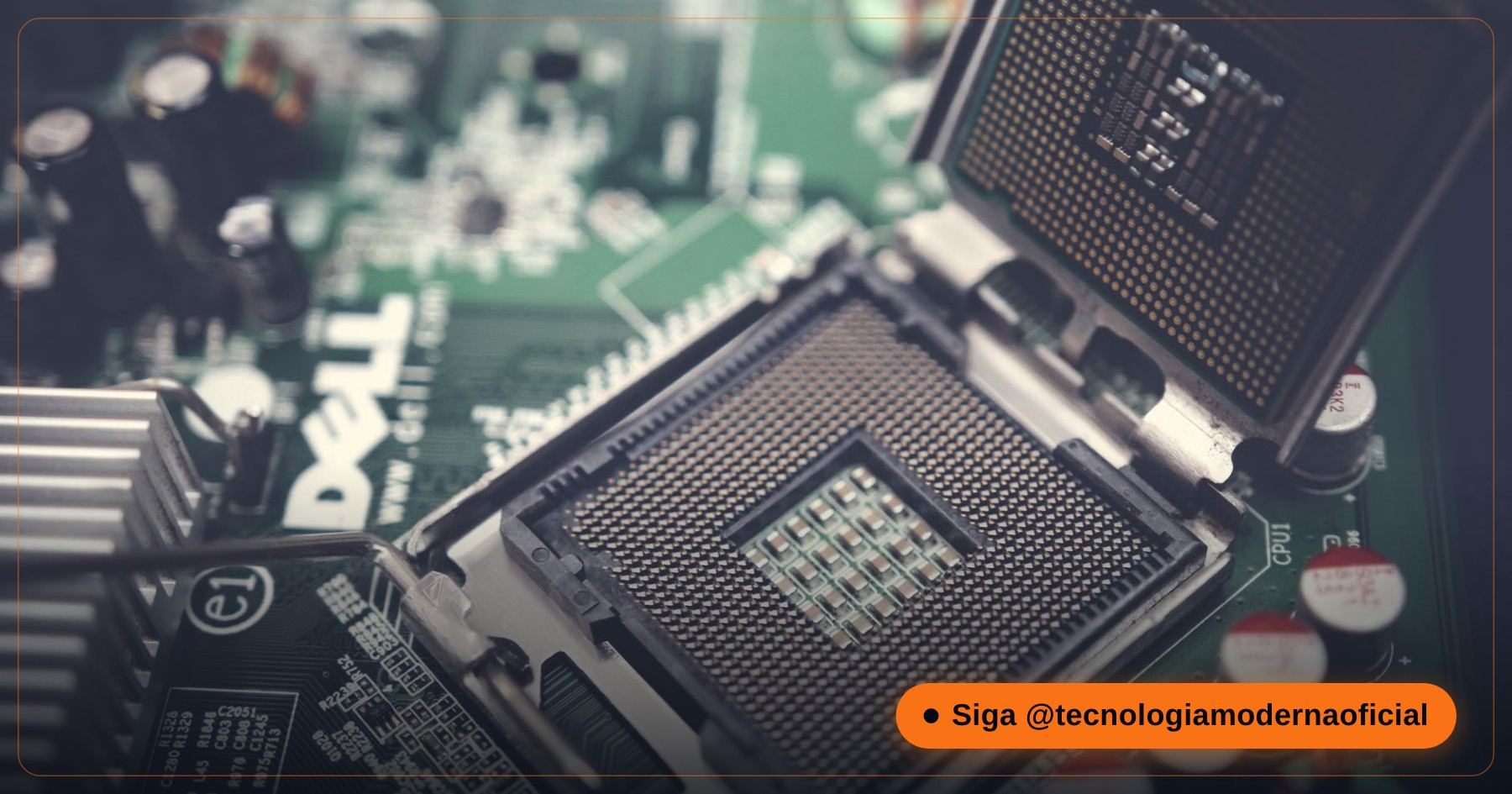 Processador encaixado no soquete da placa-mãe
