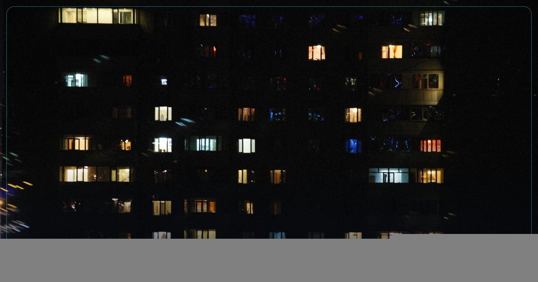 Prédio com muitos apartamentos, cada um com sua rede Wi-Fi