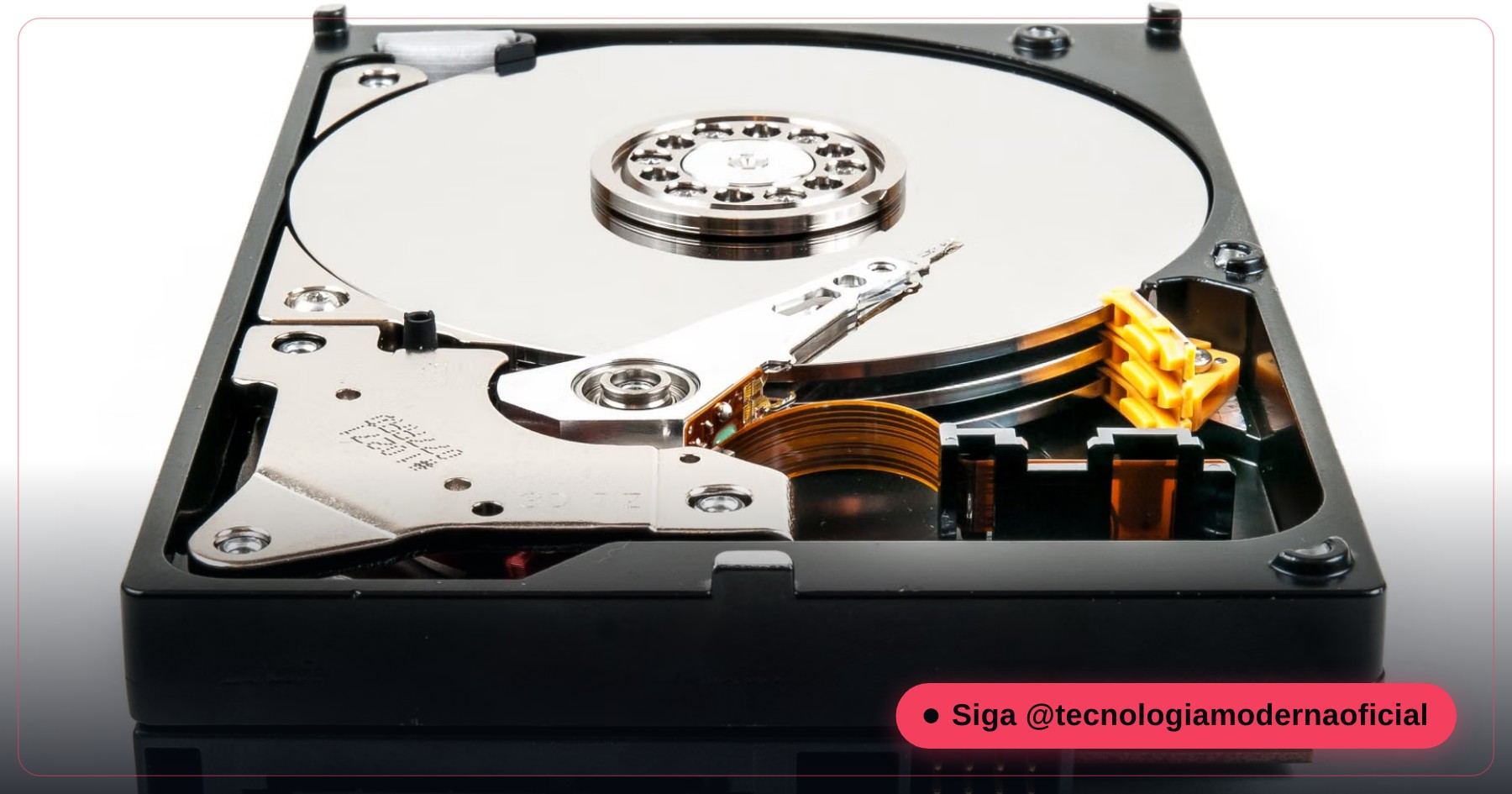 Disco rígido aberto mostrando os pratos