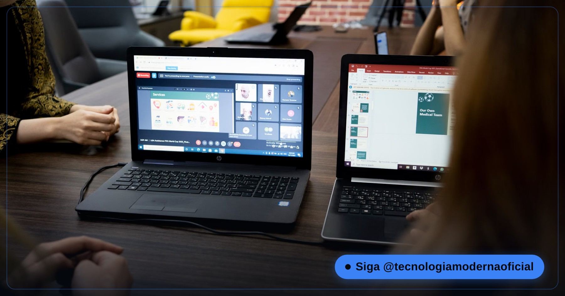 Notebook ligando com tela azul de recuperação