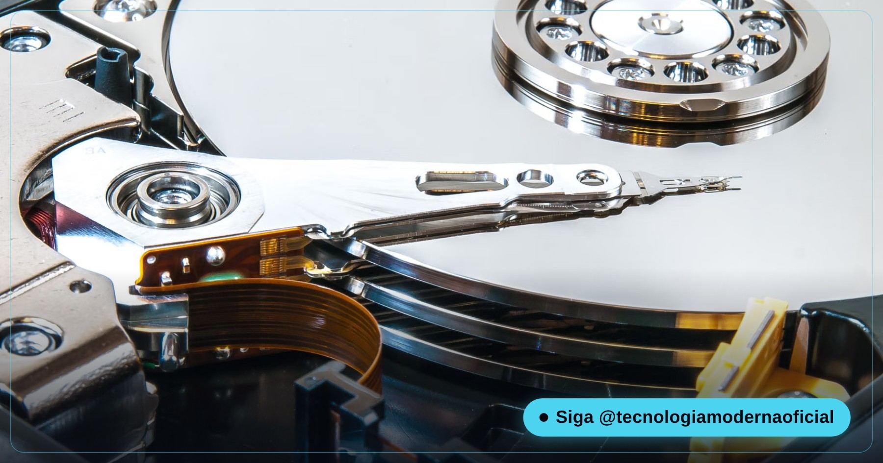 Primo piano di un disco rigido del computer