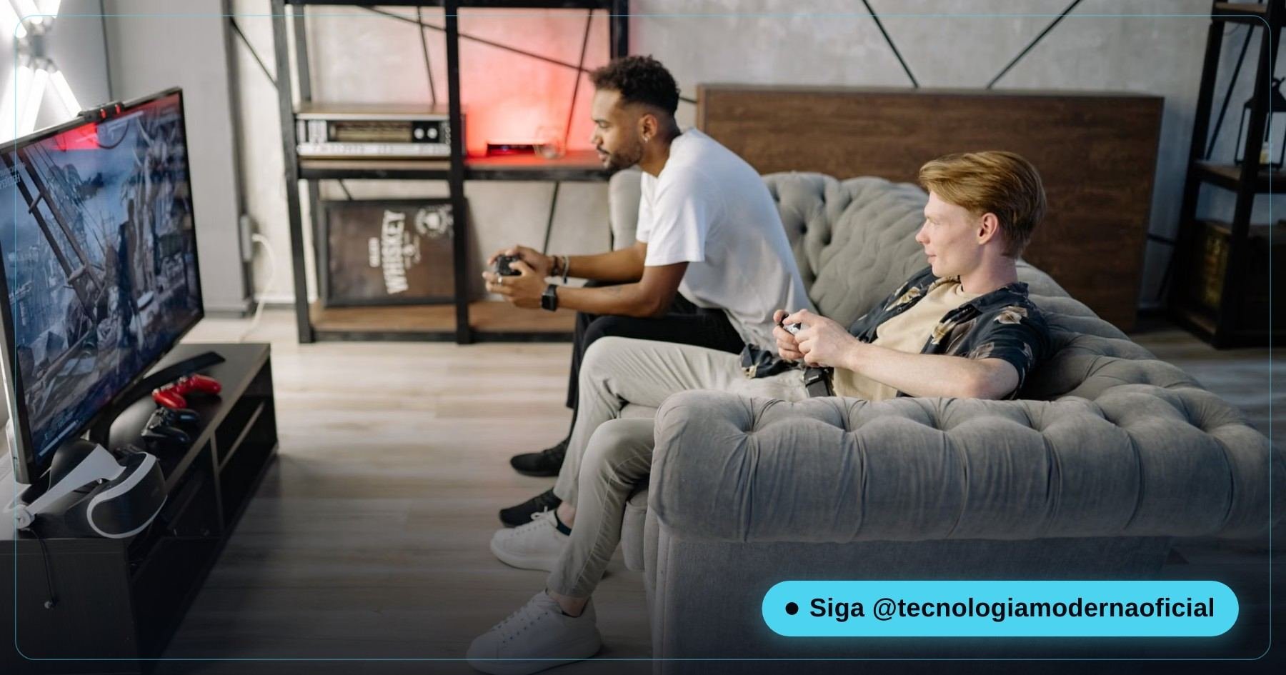 Steam Machine compacta posicionada embaixo da TV na sala de estar