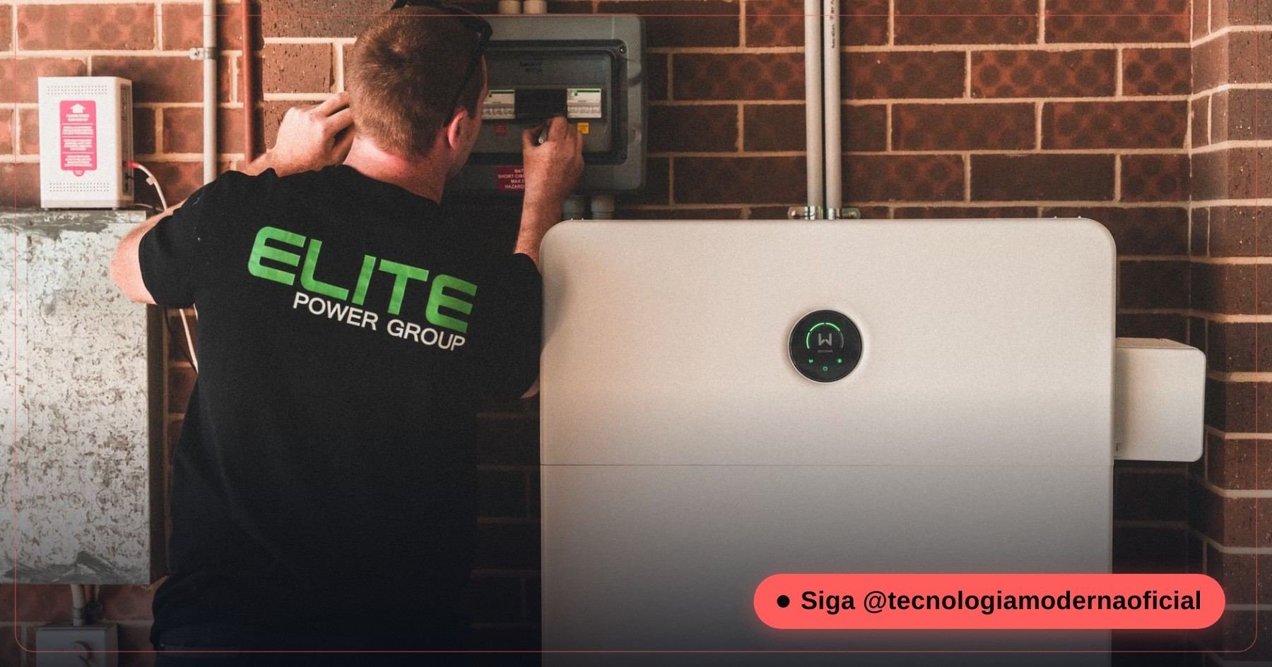 Bateria residencial de armazenamento solar instalada na parede de casa