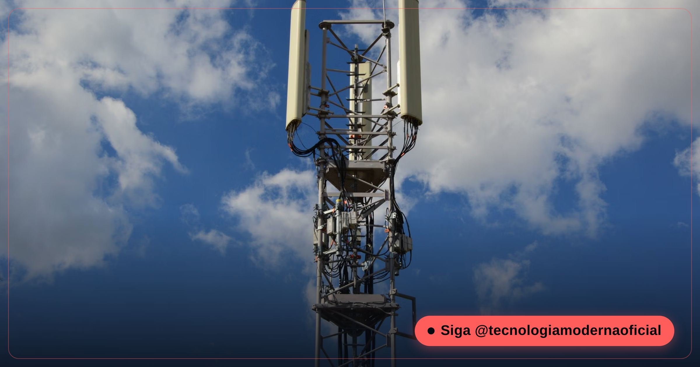 Celular conectado ao carregador, ilustrando aquecimento normal durante o carregamento rápido