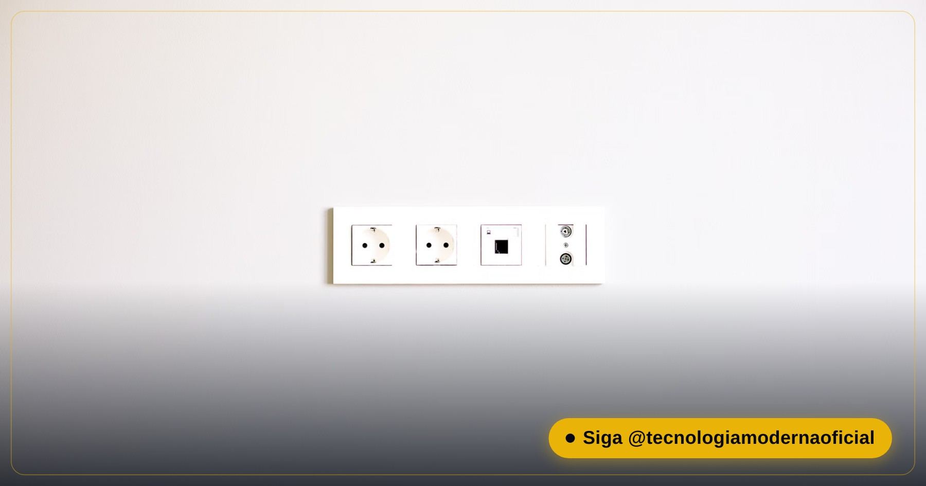 Medidor de consumo ligado na tomada