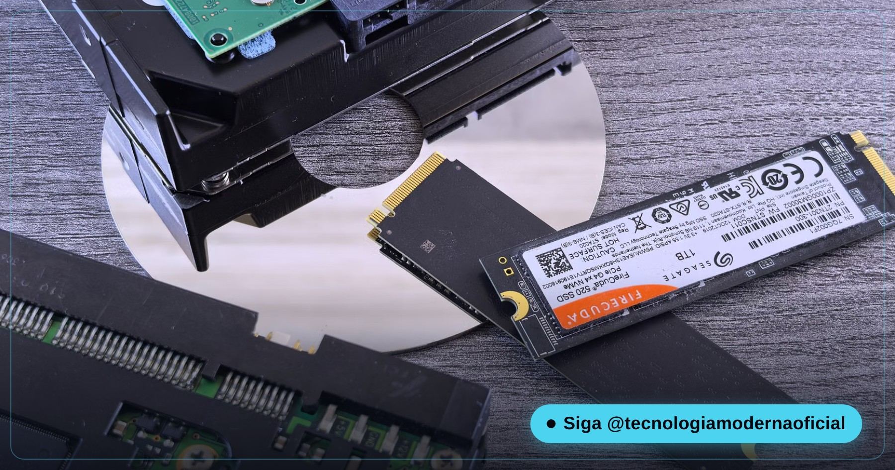 SSD da 2,5 pollici in mano