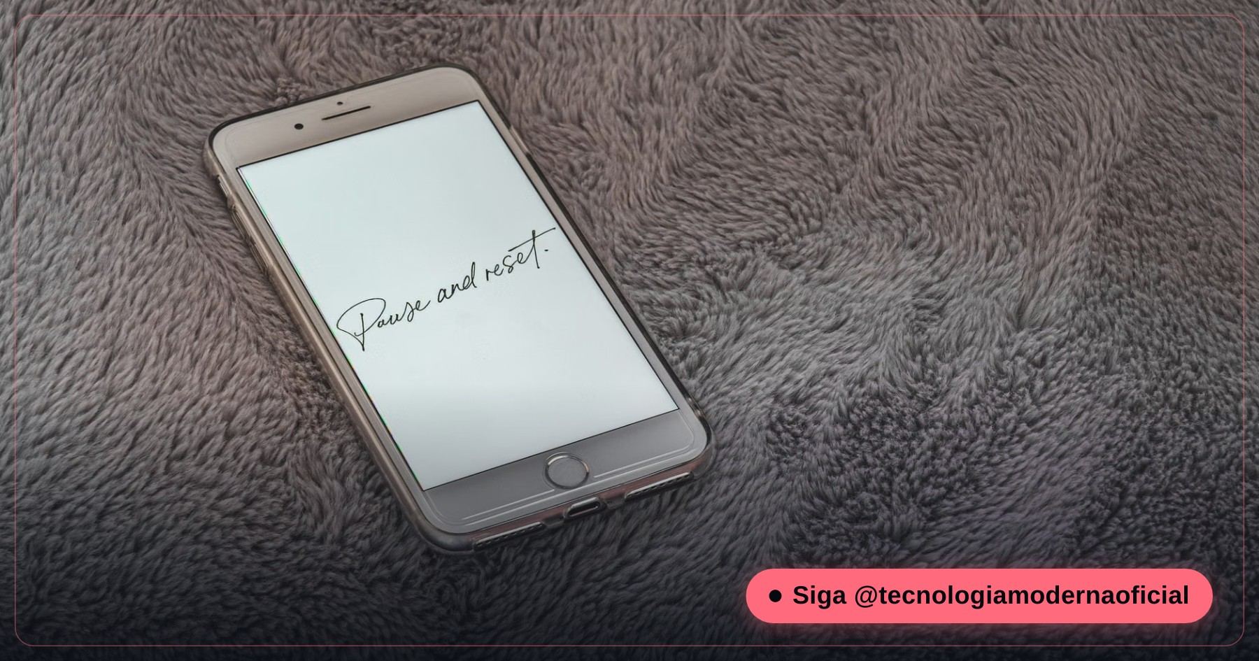Celular antigo sendo restaurado para as configurações de fábrica