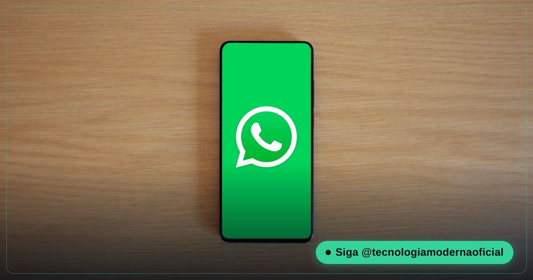 WhatsApp aberto no computador e no celular ao mesmo tempo