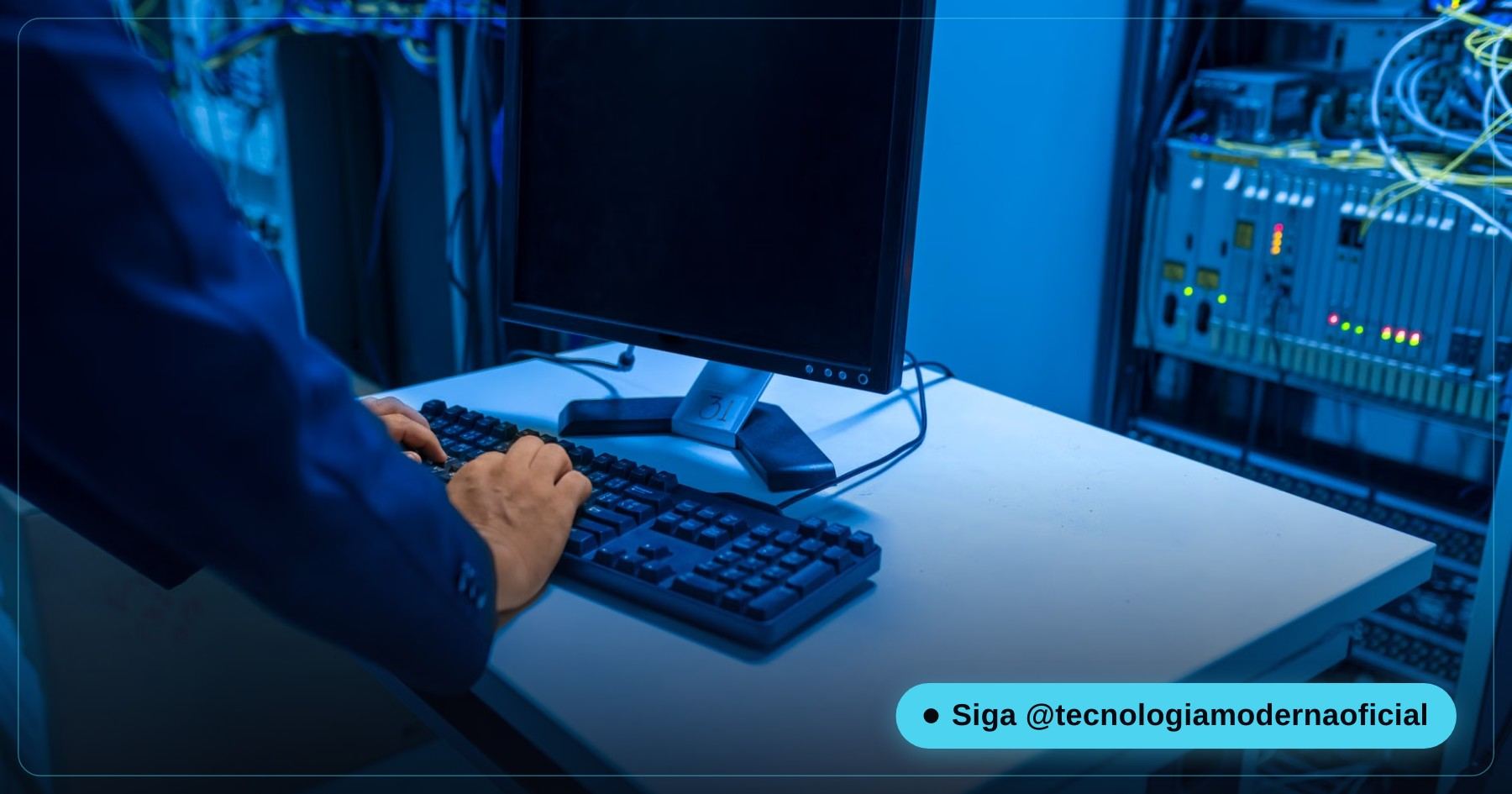 Persona che digita comandi nel Prompt dei comandi di ripristino di Windows